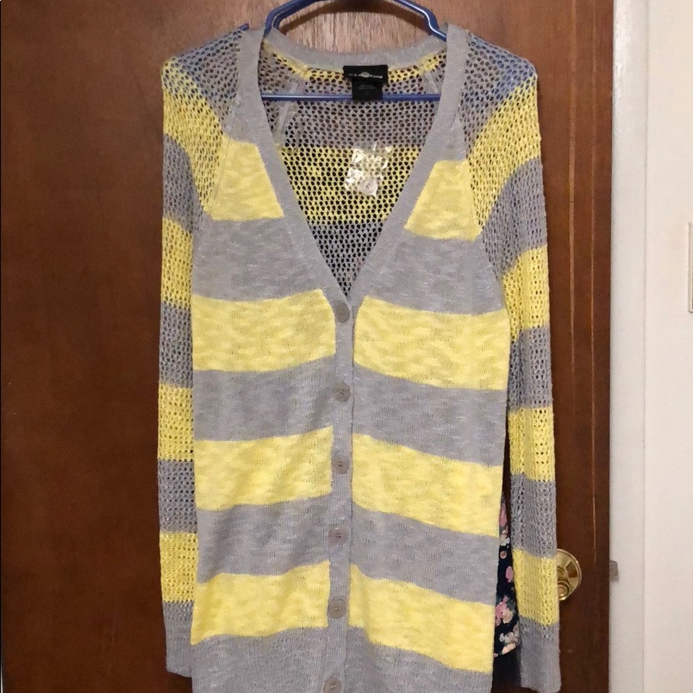 A cardigan, never used! In good condition!